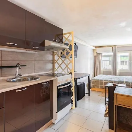 Liva Center Thessaloniki, Agias Sofias Apartament *
